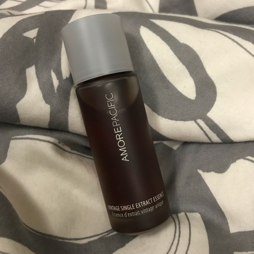 ⛔️SOLD on eBay ⛔️Amorepacific Extract Essence
